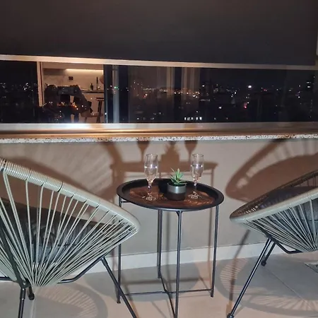 Luxury Gold Apartment *